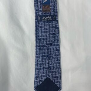 Hermes 100% Silk Blue And Pink “H” Link Patterned Men's Tie